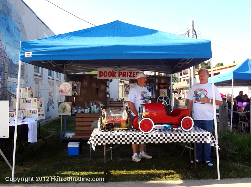 Port Orchard's Annual Classic Car ShowThe Cruz! Hotrod Hotline